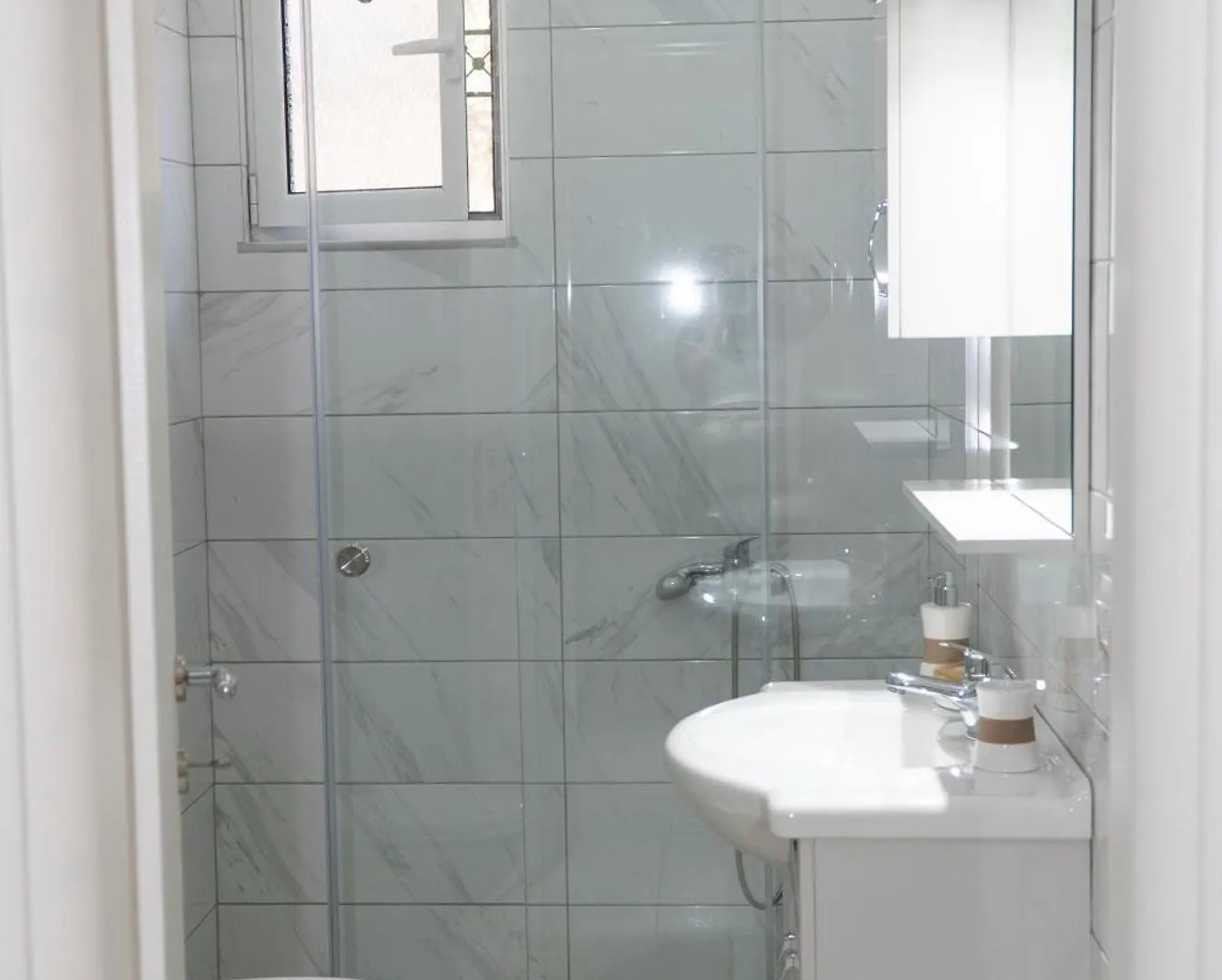 Horizon View Apartments Sarande
