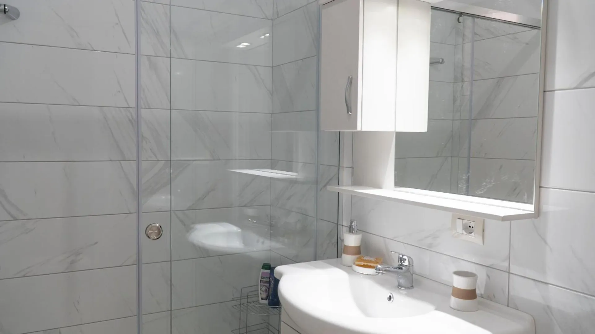 Horizon View Apartments Sarande