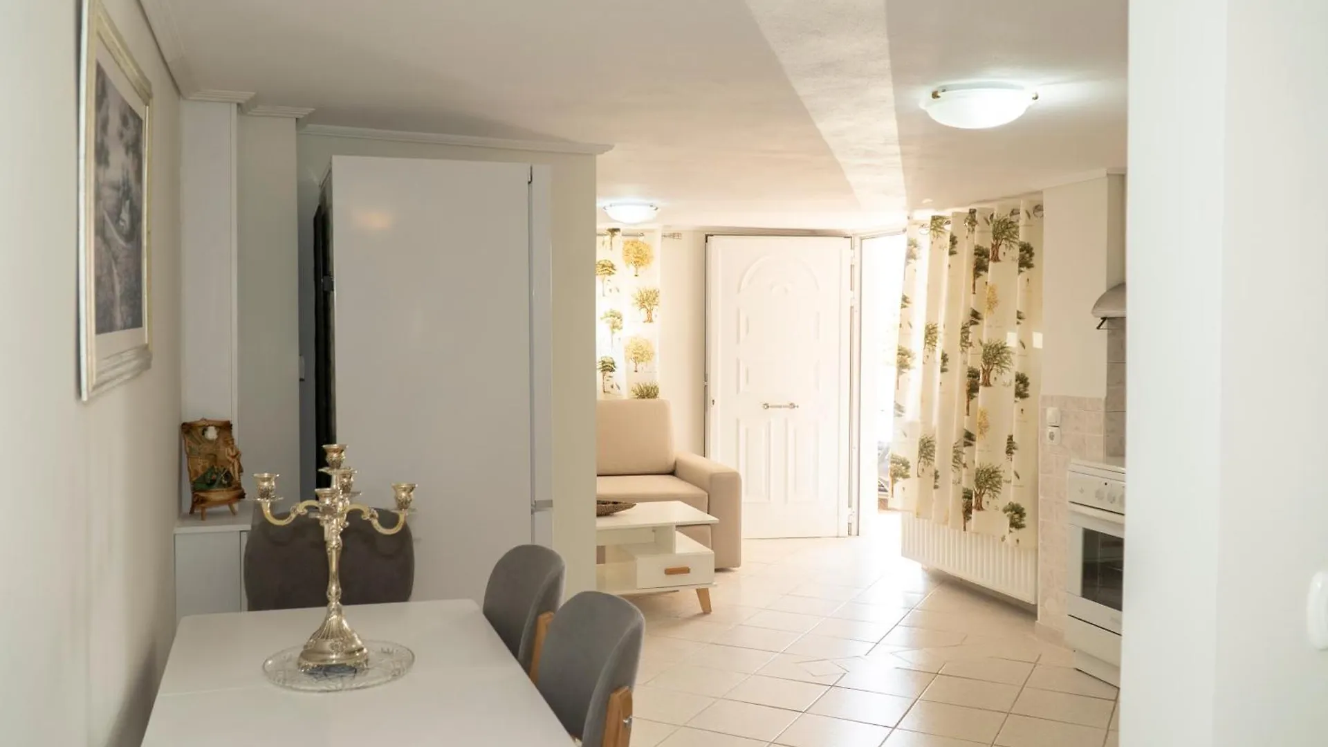 Horizon View Apartments Sarande