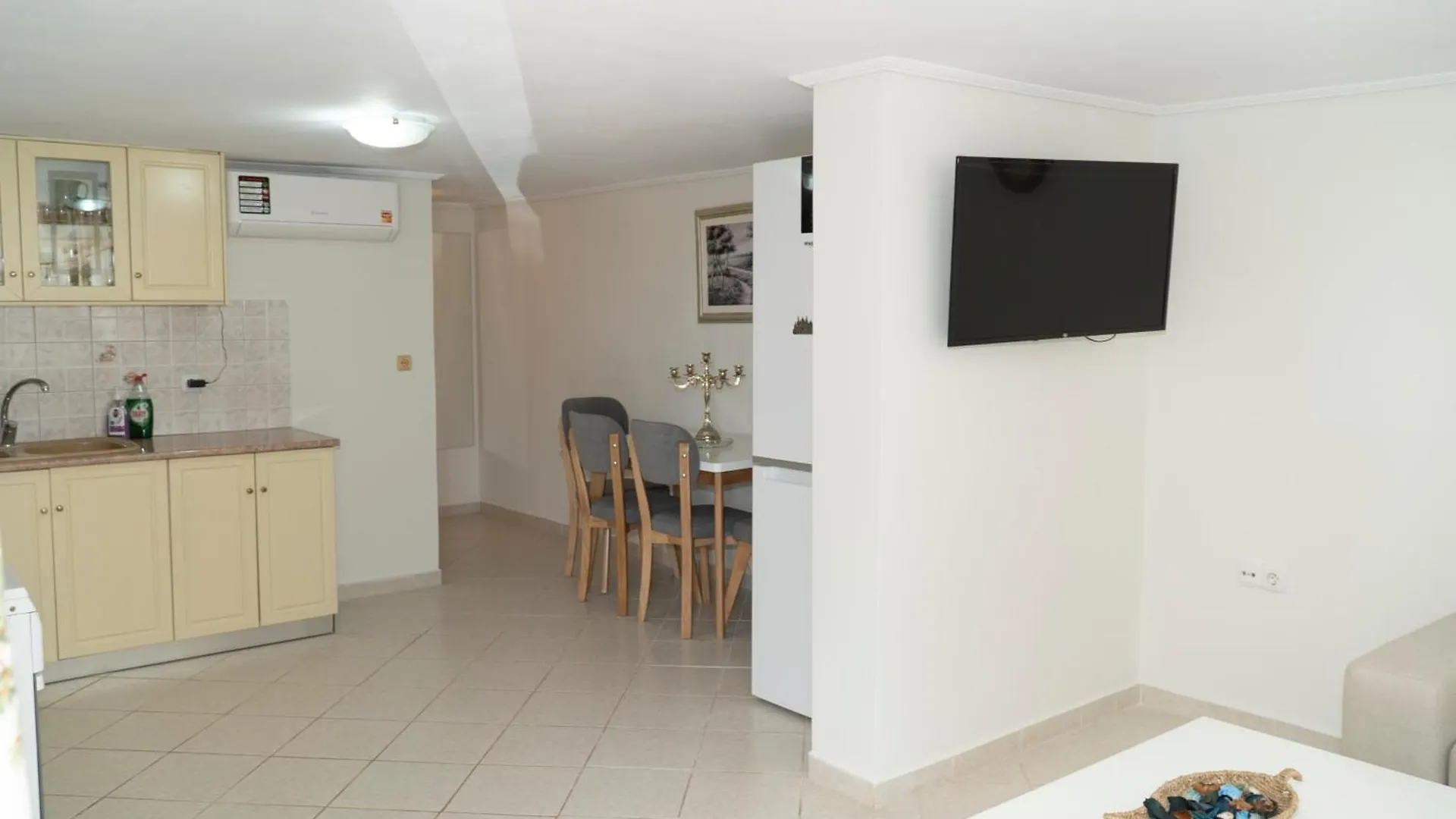 Horizon View Apartments Sarande 0*,